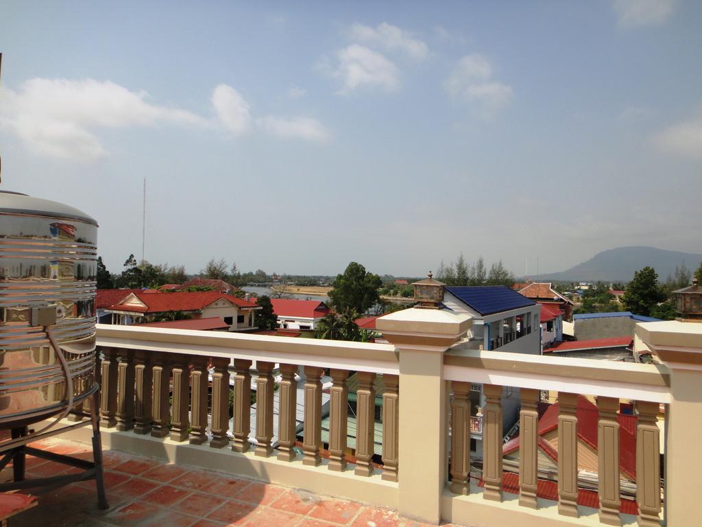 Borey Vatanac Guesthouse Kampot Dış mekan fotoğraf