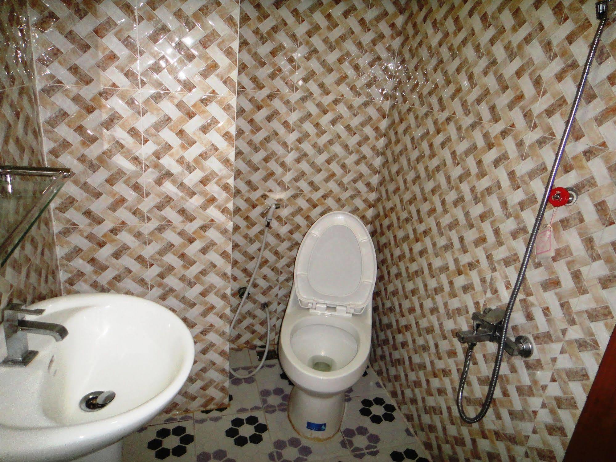 Borey Vatanac Guesthouse Kampot Dış mekan fotoğraf