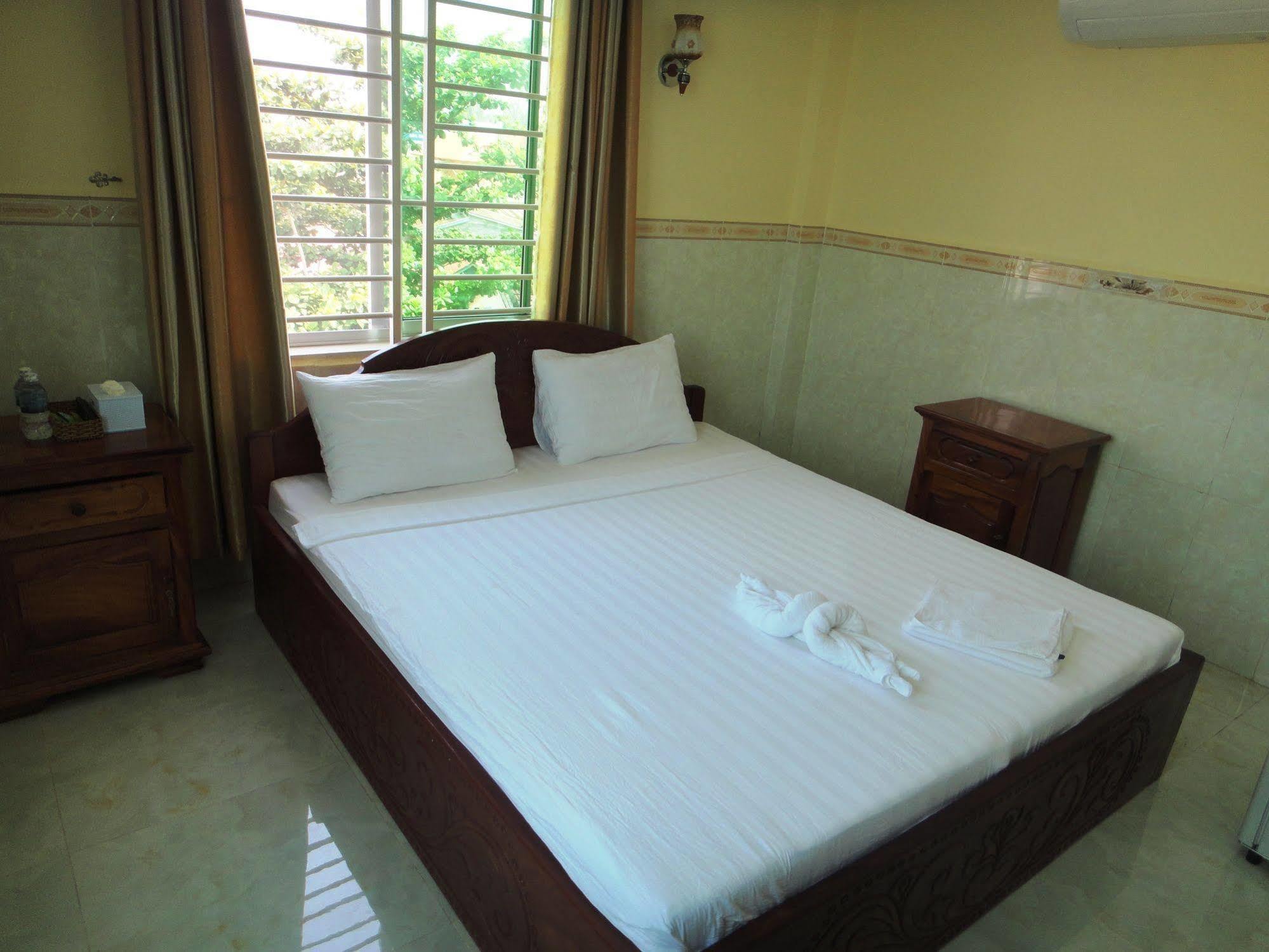 Borey Vatanac Guesthouse Kampot Dış mekan fotoğraf